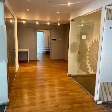 Oficina Premium en Alquiler, con Balcón y Cochera - Núñez