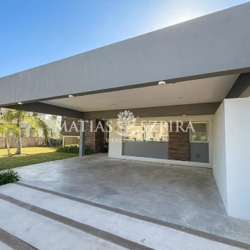 CASA EN VENTA EN FINCAS DE ALVAREZ