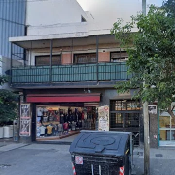 VENTA EN BLOCK LOCAL + 4 DEPARTAMENTO