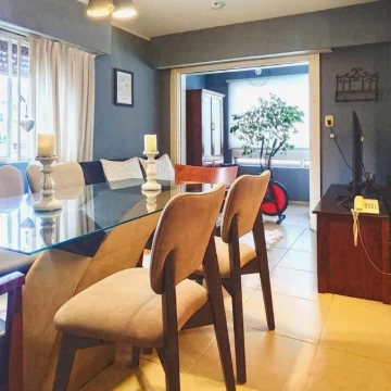 VENTA | PERMUTA - Departamento 3 dormitorios con balcón cerrado - Centro, Rosario. APTA CRÉDITO.
