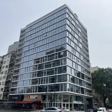 Venta Oficina o Apto Profesional en Belgrano 80 m2 muy luminosa con renta