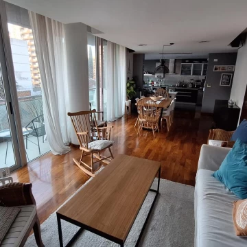 Venta de departamento de categoría 4 amb / 2 cocheras - Quilmes centro