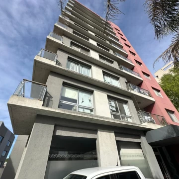 VENTA DEPARTAMENTO 3 AMBIENTES CON AMENITIES Y COCHERA EN BERAZATEGUI CENTRO