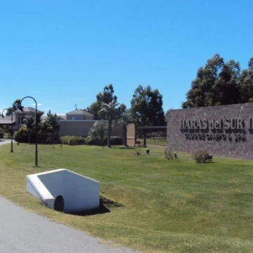VENTA DE TERRENO EN HARAS DEL SUR 2, 1400M2 CON AMENITIES 