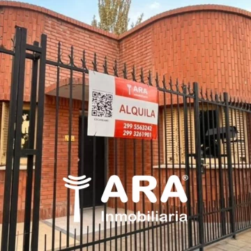 Alquiler de Casa 2 dorm. Con cochera.