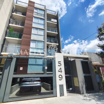 Venta de Departamento 2 Ambientes en Castelar sur, con cochera.