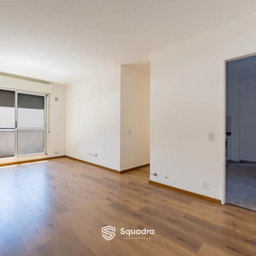 VENTA - Departamento 2 dormitorios con Patio y Balcón, Rosario Centro.