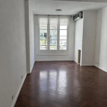 Departamento Estilo Francés de Gran Categoría en Recoleta