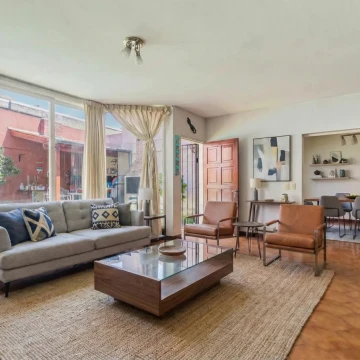 Venta de casa lote propio de 5 ambientes en Parque Patricios