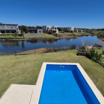 Casa en El Canton - Golf