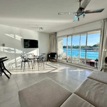 Departamento en venta en lagoon pilar, cochera