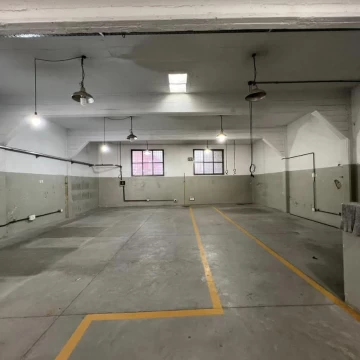 Excelente establecimiento de 335 m2 cubiertos, Villa Lynch