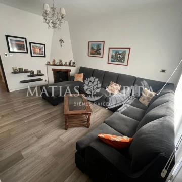 CASTELAR NORTE 5 AMBIENTES MUY MODERNO