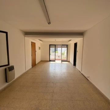 Piso en venta, de tres dormitorios en Nueva Córdoba.