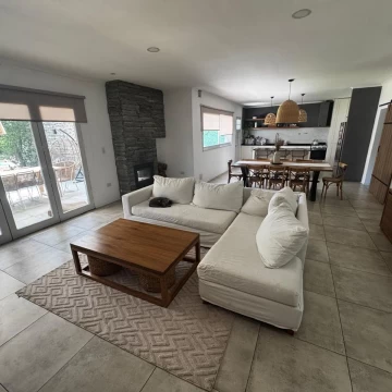 VENDE/PERMUTA hermosa propiedad ubicada en Cumelen