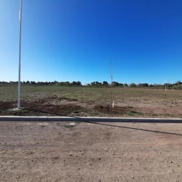 TERRENO EN SAN LORENZO VILLA ROBLES