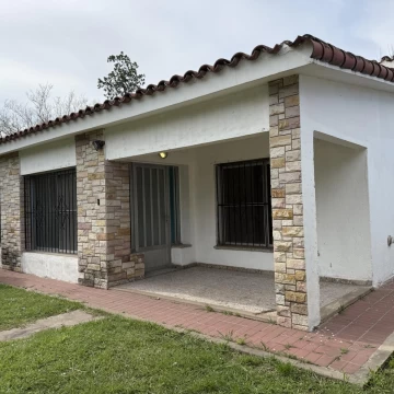SE VENDE CASA SOBRE RUTA A012 EN RICARDONE