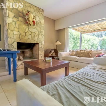 Casa con 3 dormitorios   en venta  en  San Francisco - Villanueva