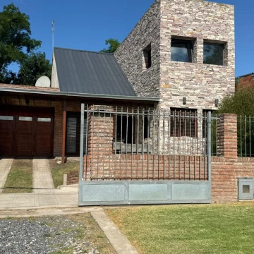 Venta casa chalet 5 ambientes Zona Jardin Stella Maris