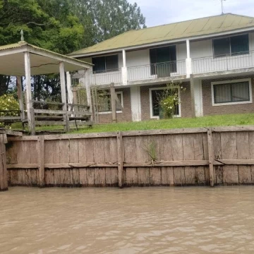Casa Venta en Rio o Arroyo Paicarabí La Chilenita