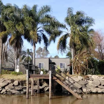Casa Venta en Rio o Arroyo Paicarabí y Canal Al Colegio