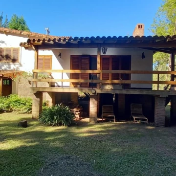 Casa Venta en Rio / Arroyo Caraguatá 400