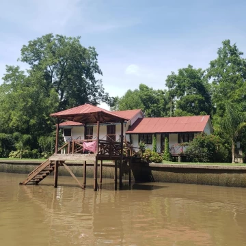 Casa Venta en Rio / Arroyo Carapachay Villa Elda 0