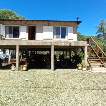 Casa Venta en Rio / Arroyo Desaguadero Excelente casa. A metros del Canal del Este 0