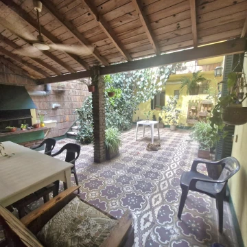 VENTA PH 5 AMBIENTES EN BOEDO - CON PATIO, PARRILLA Y TERRAZA