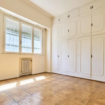 Departamento en PB 3 ambientes con patio en Caballito