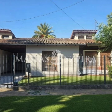 CHALET BARRIO AERONAUTICO APTO CREDITO 4 HAMBIENTES CON PARQUE