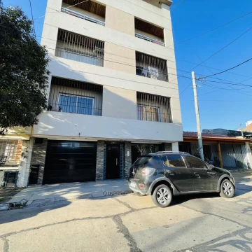 Venta de departamento 2 ambientes en Berazategui centro Apto crédito