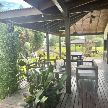 Casa en venta  5 ambientes en Country Nautico Isla del Este con amarra