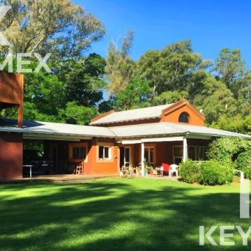 VENTA DE CASA DE 3 DORMITORIOS EN CAMPOS DE ROCA
