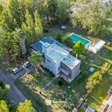 VENTA | PERMUTA - Casa de 3 dormitorios, piscina, y quincho - Puerto Roldán. APTO CRÉDITO.