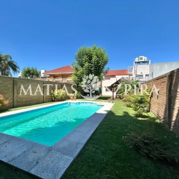 Venta casa 5 ambientes Ituzaingo