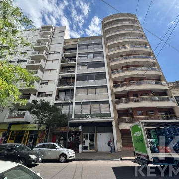 Oficina en venta | 3 ambientes | un baño | zona Tribunales | La Plata