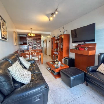 PH Triplex de 3 dormitorios con cochera fija cubierta, baulera y amenities en Villa Urquiza