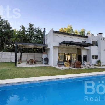 Casa en Venta - Francisco Alvarez