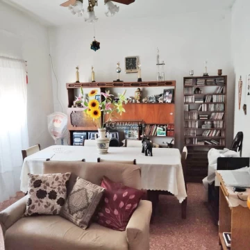 Casa en venta San Antonio De Padua Sur 3 ambientes