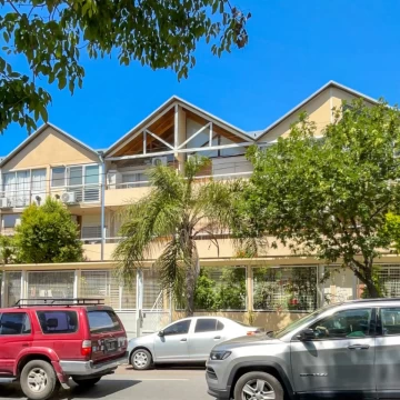 PH Triplex de 3 dormitorios con cochera fija cubierta, bauelera y amenities en Villa Urquiza