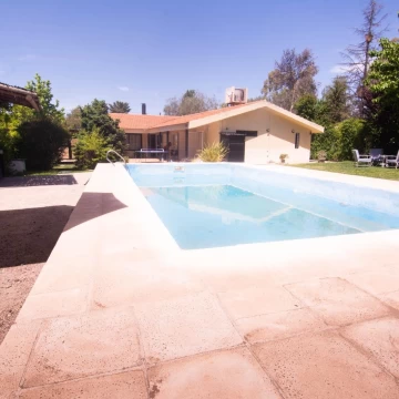 Casa en Venta -  Calle Cerro Aconcagua Vistalba