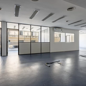 Venta Impecable Oficina Planta libre en Zona Céntrica