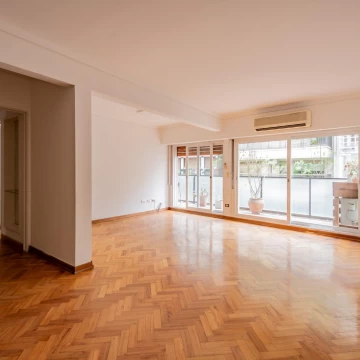 Departamento en Venta- Alquiler Recoleta, 4 amb con cochera, dependencia y baulera