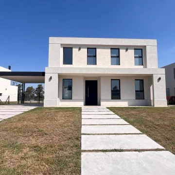 Casa 3 dorm con pileta - Pilar Golf (Pebble Beach)