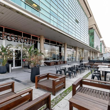Locales en venta. Edificio Bureau Pilar