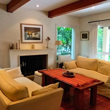 Casa en venta. 5 dormitorios. Estancias de Pilar, Champagnat