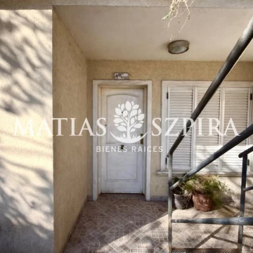 Venta de Casa tipo PH  3 Ambientes, Merlo