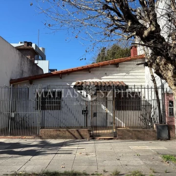 CASA EN VENTA RAMOS MEJIA 4 AMB