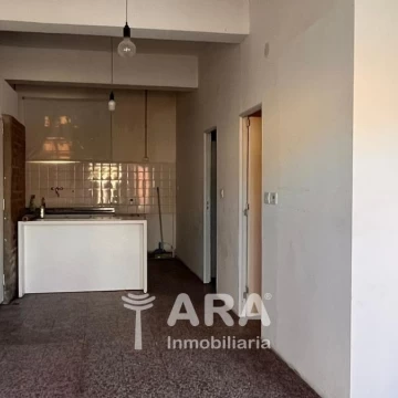 Venta Local con casa al fondo